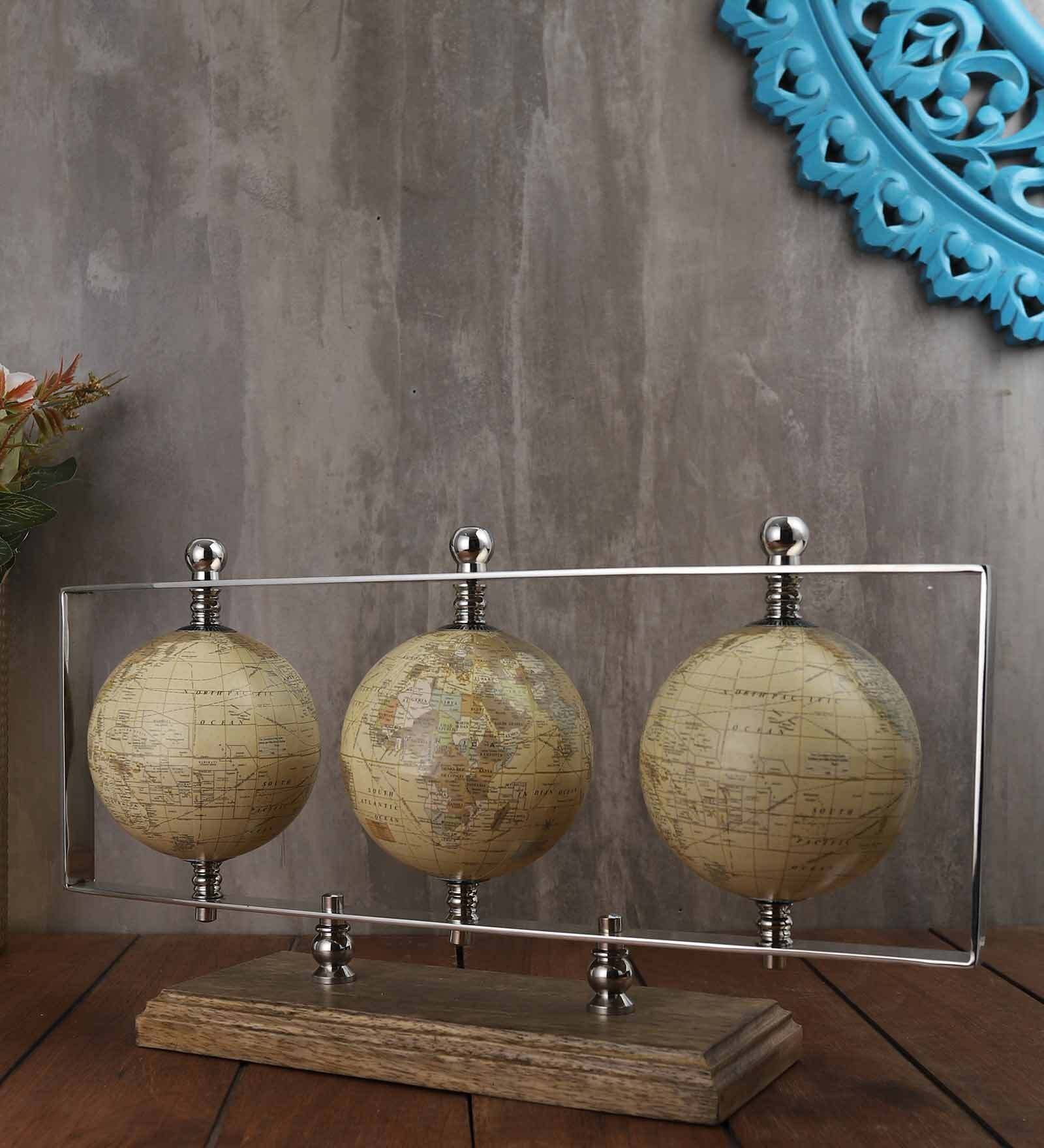 Triple Vertical Silver Iron Table Accent